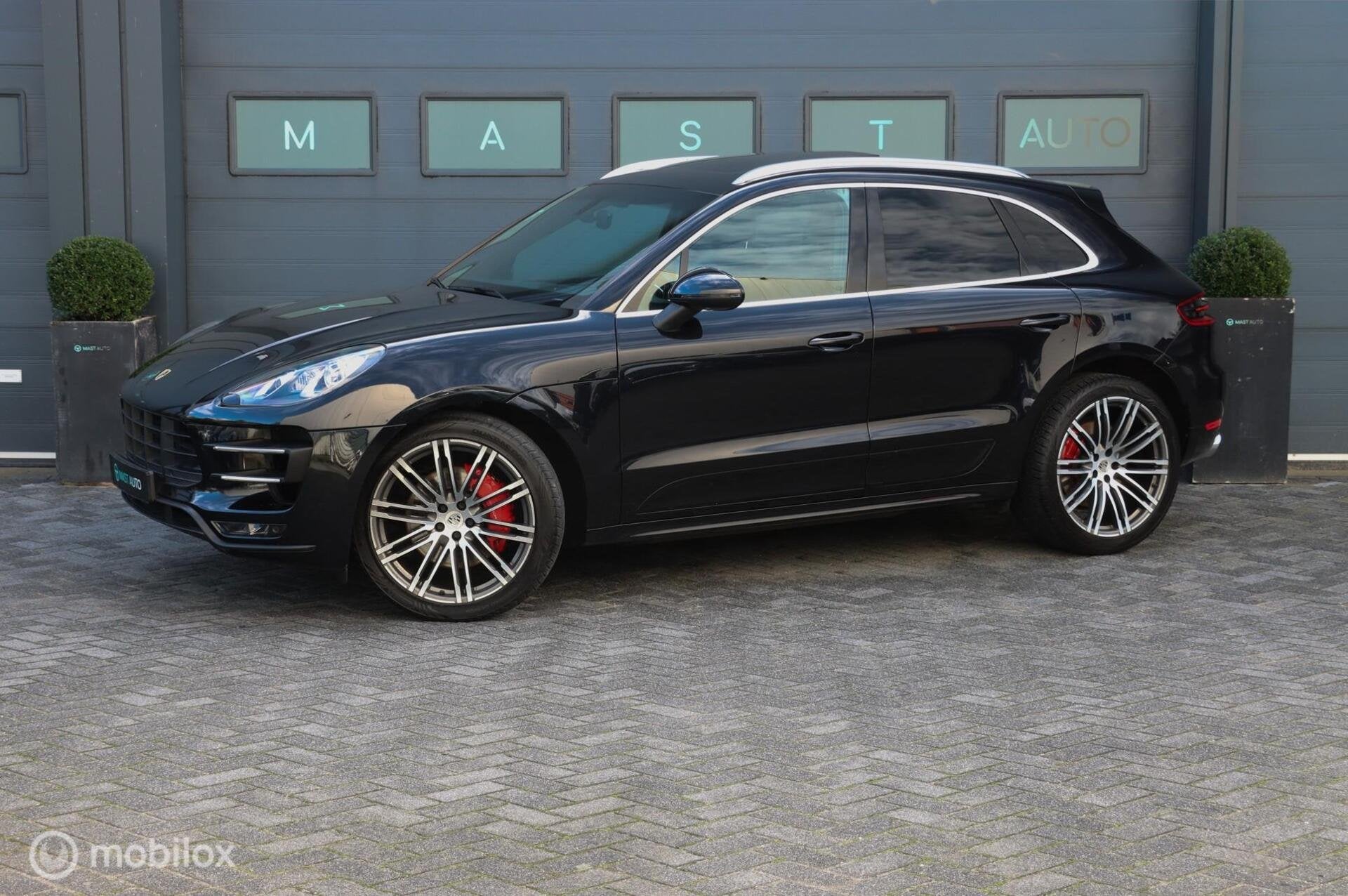 Porsche Macan 3.6 Turbo|PANO|LUCHTVERING|BOSE|18-wegs|ALCANT, Auto's, Automaat, Gebruikt, Vierwielaandrijving, SUV of Terreinwagen