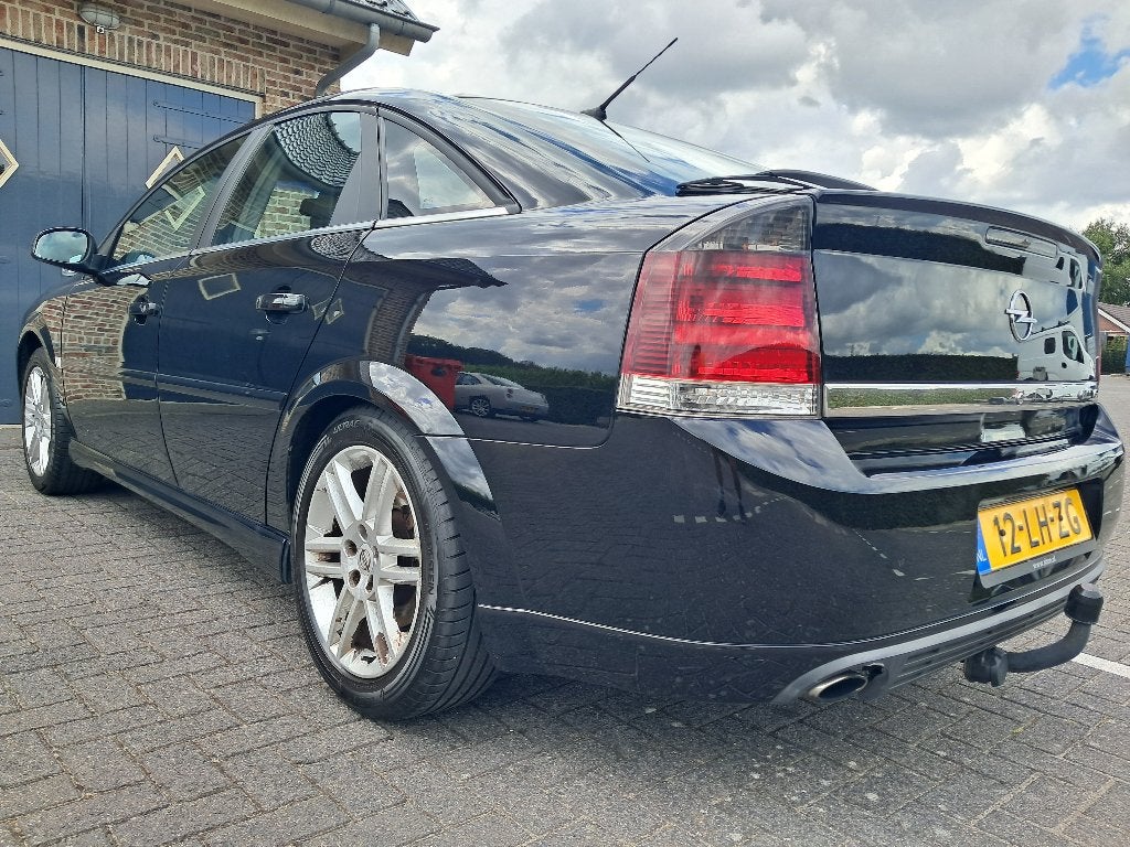 Opel Vectra 3.2 V6 GTS | Climate Control | Cruise Control, Voorwielaandrijving, Zwart, Leder en Stof, Handgeschakeld
