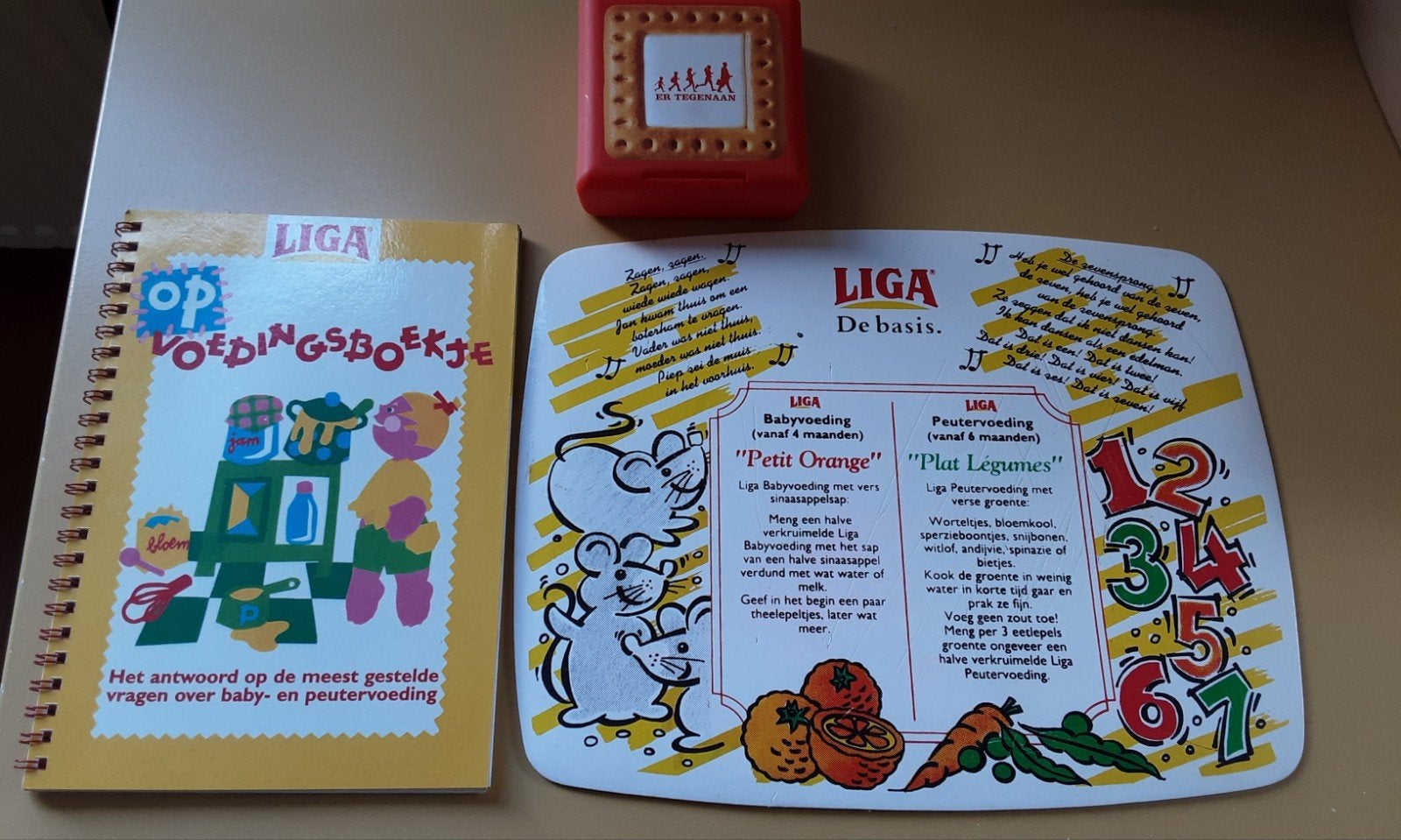Liga op - voedingsboekje placemat liga doosje - er tegenaan, Ophalen of Verzenden, Nieuw, Overige typen