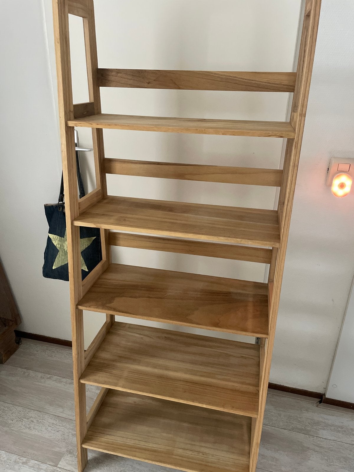 Houten Boekenkast met 5 Planken - Gebruikt, Ophalen, Met plank(en), Gebruikt, 50 tot 100 cm