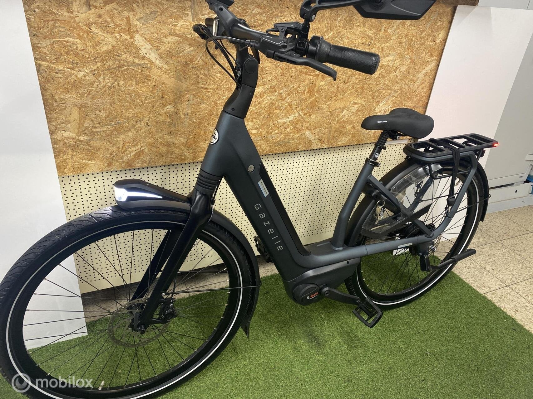 GAZELLE AVIGNON C380 2024 49 CM SLECHTS 415 KM BELT DRIVE, Zo goed als nieuw, 47 tot 51 cm, GAZELLE, 50 km per accu of meer