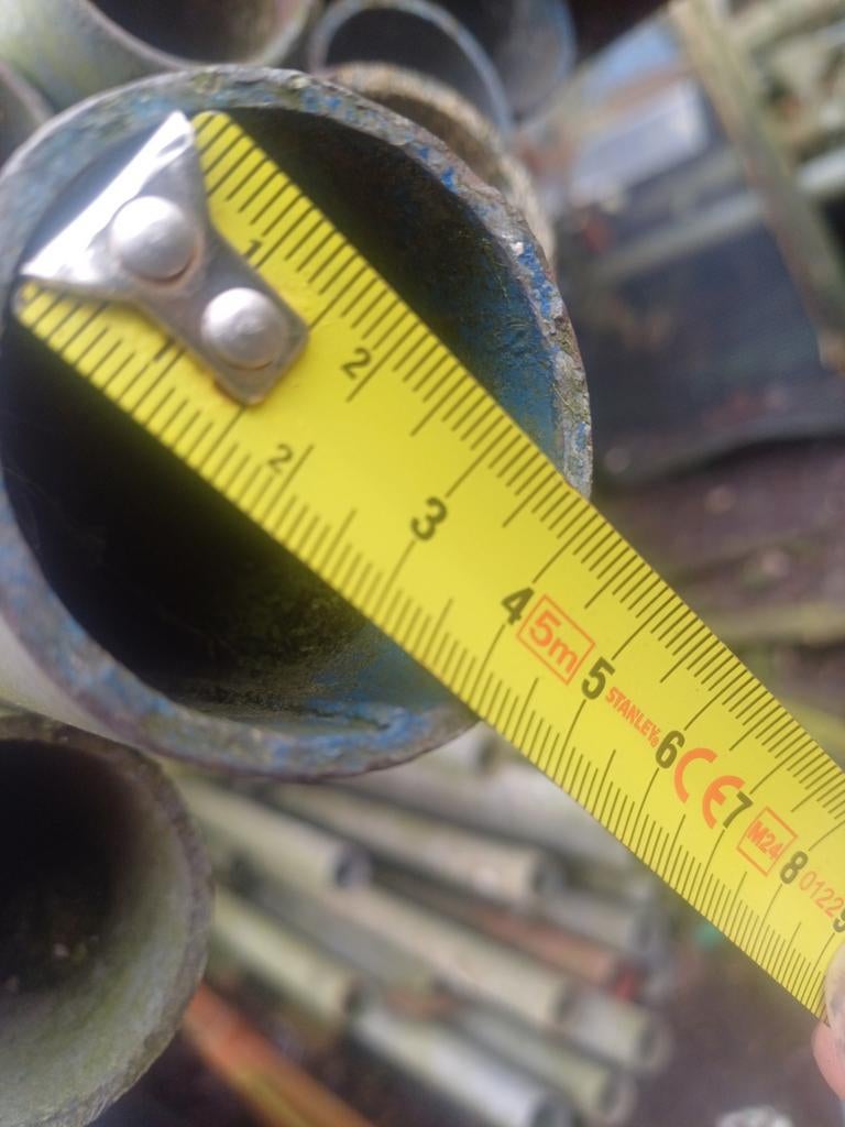 Steiger pijpen 5 euro de meter, Ophalen