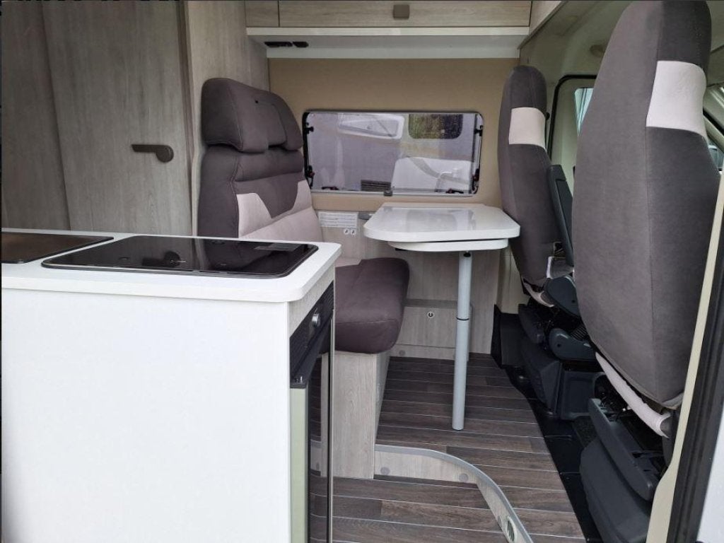 Roller Team Livingstone 2 600 8-2025 COMPACT 599CM 5554KM, Ringverwarming, Boiler, Tot en met 2, Bedrijf