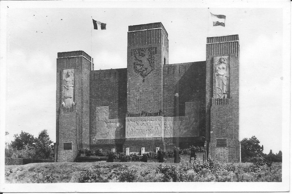 Oude ansichtkaart Belgisch Monument Amersfoort, Ophalen of Verzenden, 1940 tot 1960, Gelopen, Utrecht