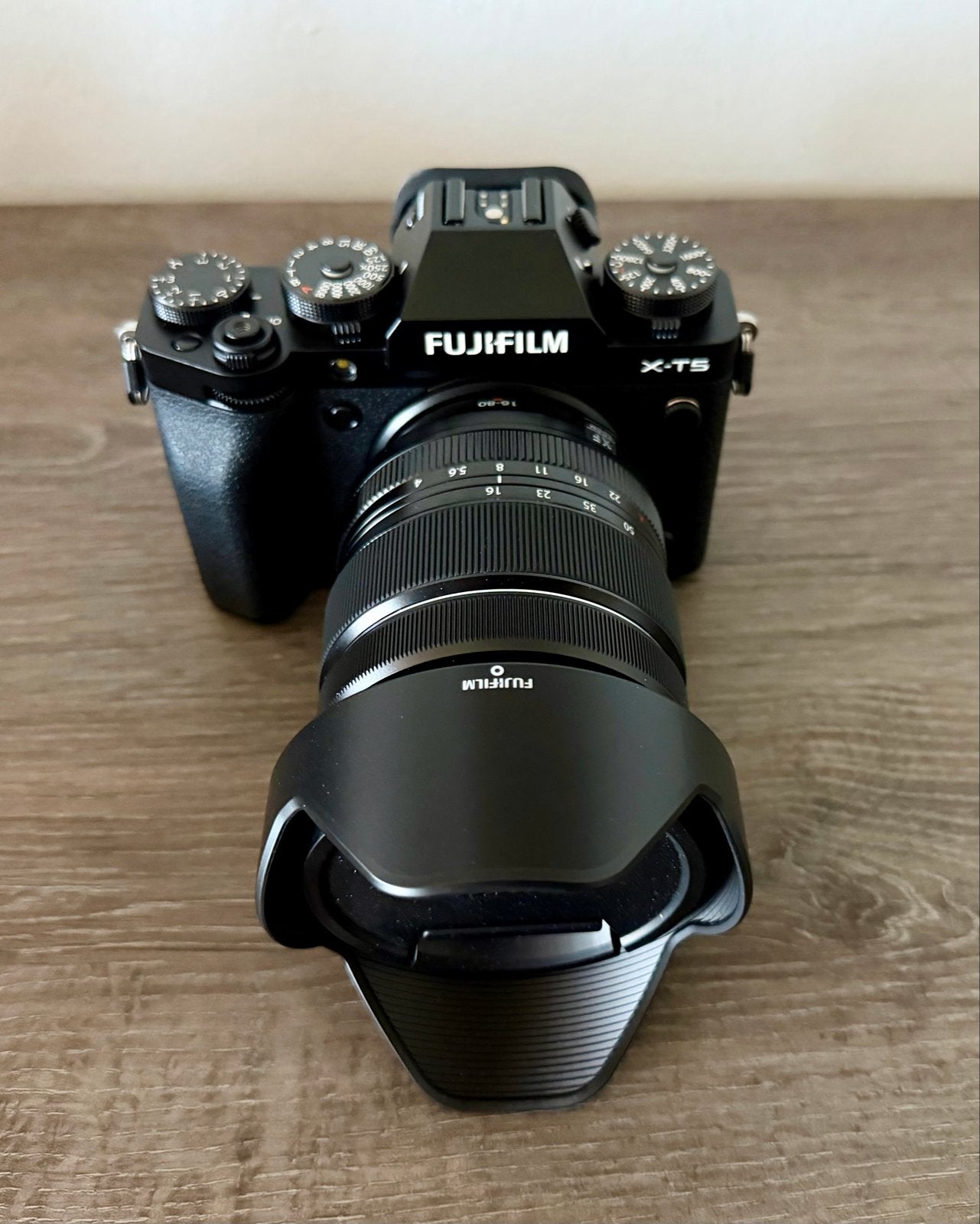 Fujifilm X-T5 met XF 16-80mm f/4.0 R OIS WR nieuwstaat, Ophalen, Beeldstabilisatie, Zo goed als nieuw, Fujifilm