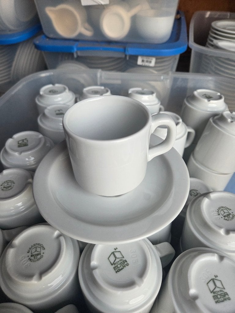 Royal Mosa Maastricht kop en schotels - 95 tot 100 stuks, Huis en Inrichting, Keuken | Servies, Ophalen, Overige merken, Zo goed als nieuw