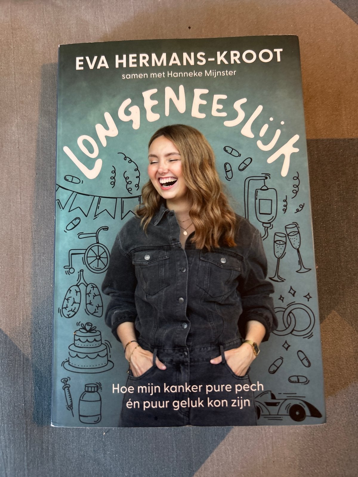 Longeneeslijk: Eva Hermans-Kroot over leven met kanker, Boeken, Biografieën, Ophalen of Verzenden, Zo goed als nieuw, Overige