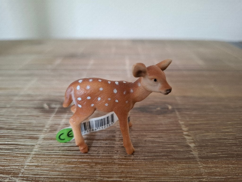 Schleich 14256 wit edel hert kalfje met label, Ophalen of Verzenden, Zo goed als nieuw