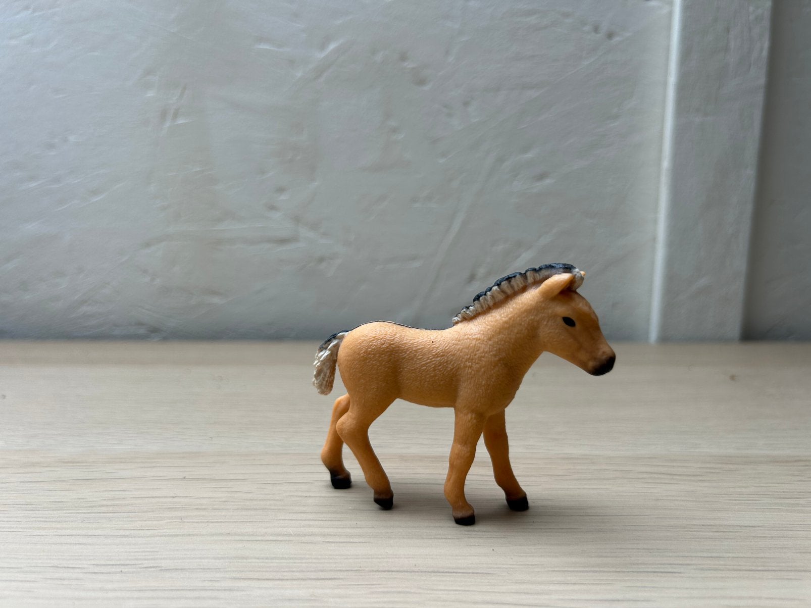 Schleich fjord veulen, Verzamelen, Dierenverzamelingen, Ophalen of Verzenden, Zo goed als nieuw, Paard, Beeldje of Figuurtje