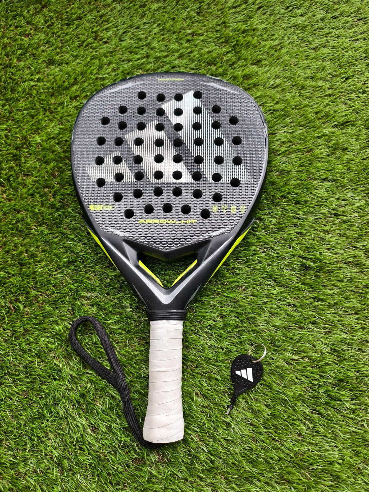 Nieuw Adidas Arrow Hit Attack 2026 Padelracket, Sport en Fitness, Padel, Ophalen of Verzenden, Zo goed als nieuw