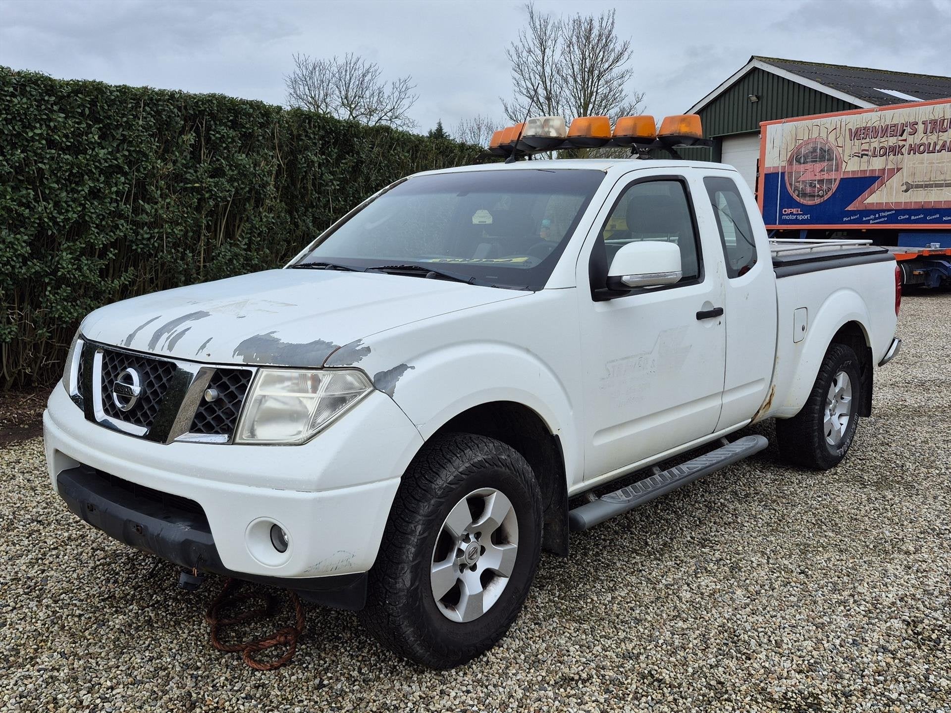 NISSAN Navara 2.5 DCI DOUBLE CAB VAN 4WD | Motor Kapot! | Cl, Stof, Gebruikt, 4 cilinders, Wit