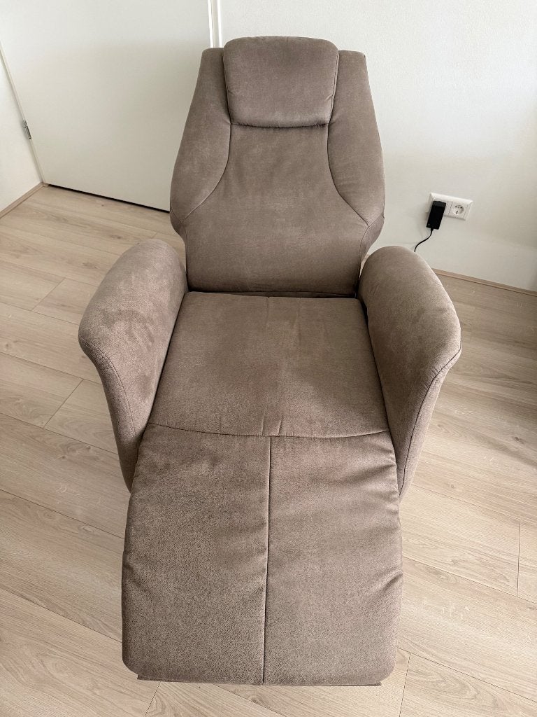 Te Koop Label51 Stockholm Elektrische Fauteuil, Huis en Inrichting, Fauteuils, Ophalen, 75 tot 100 cm, Zo goed als nieuw, 75 tot 100 cm