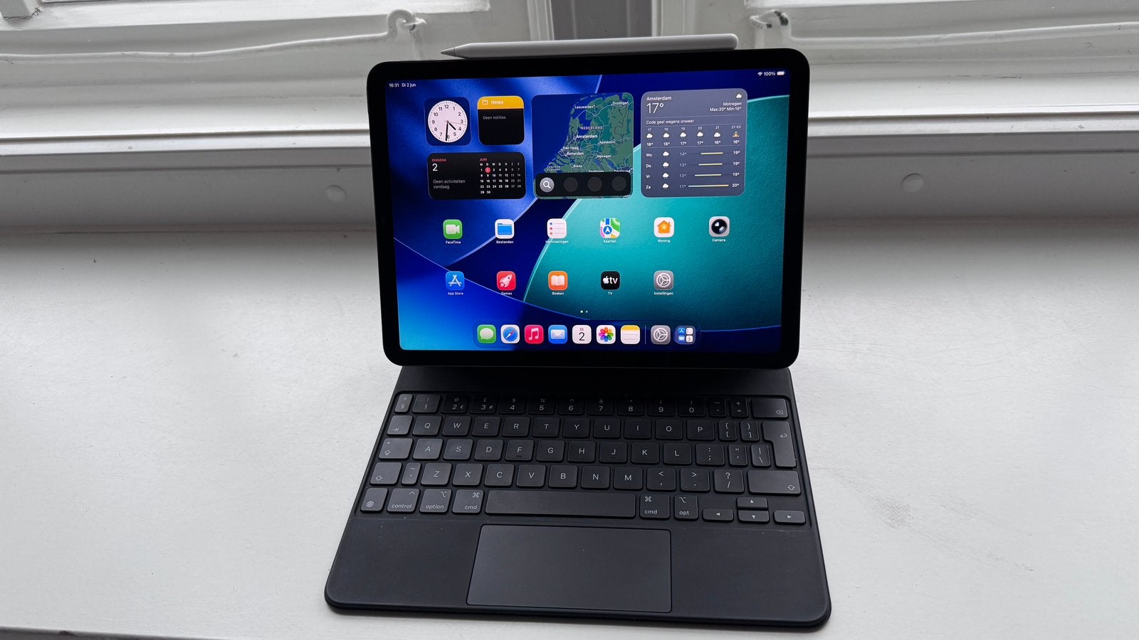 iPad air 5e generatie, Computers en Software, Apple iPads, Ophalen, Apple iPad Air, 11 inch, Zo goed als nieuw