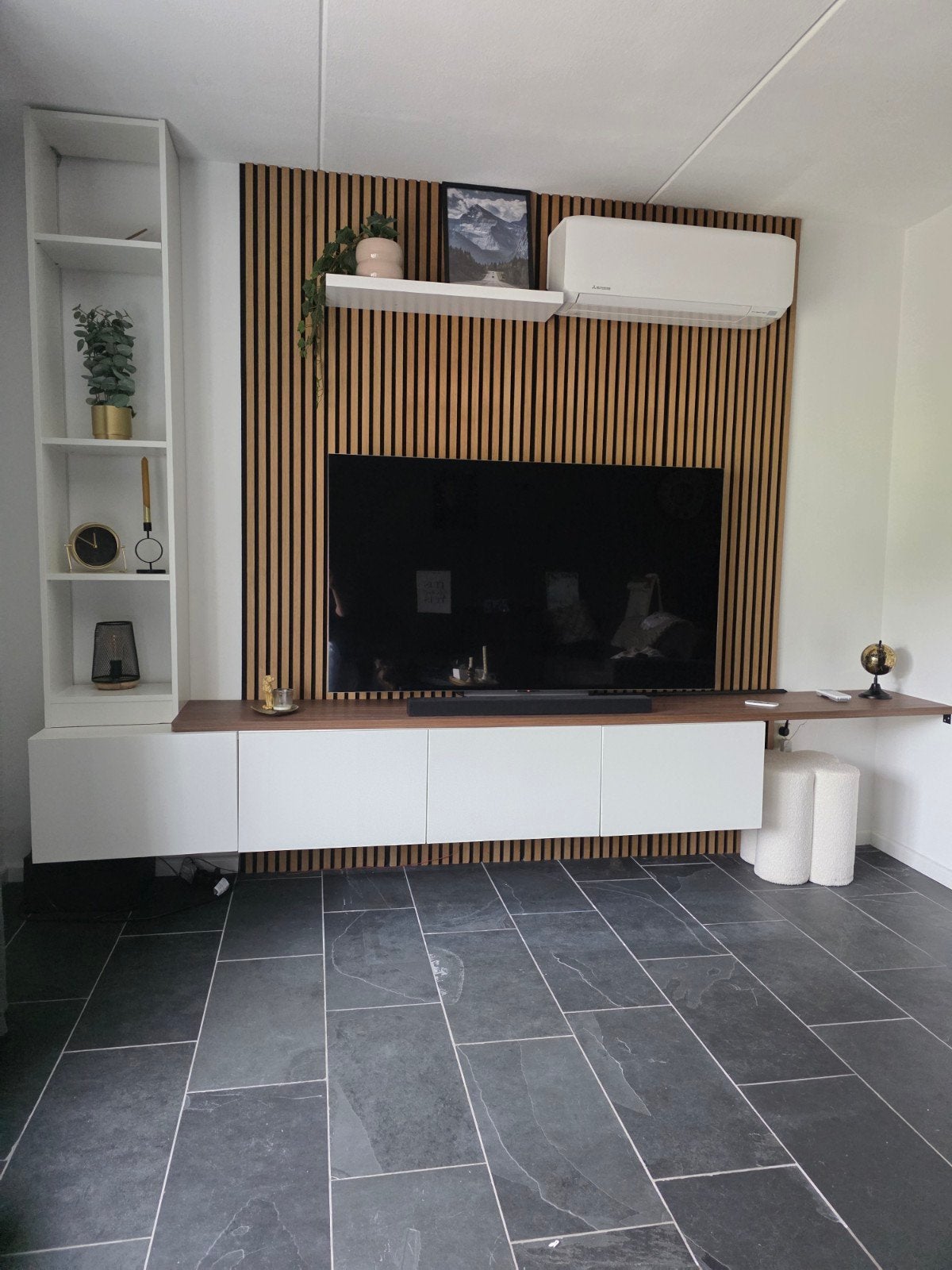 Volledige TV Meubel 1 jaar oud, Huis en Inrichting, Ophalen, Zo goed als nieuw, 200 cm of meer, Minder dan 100 cm