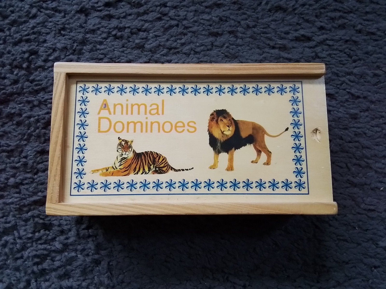 Dominoes animal, Ophalen