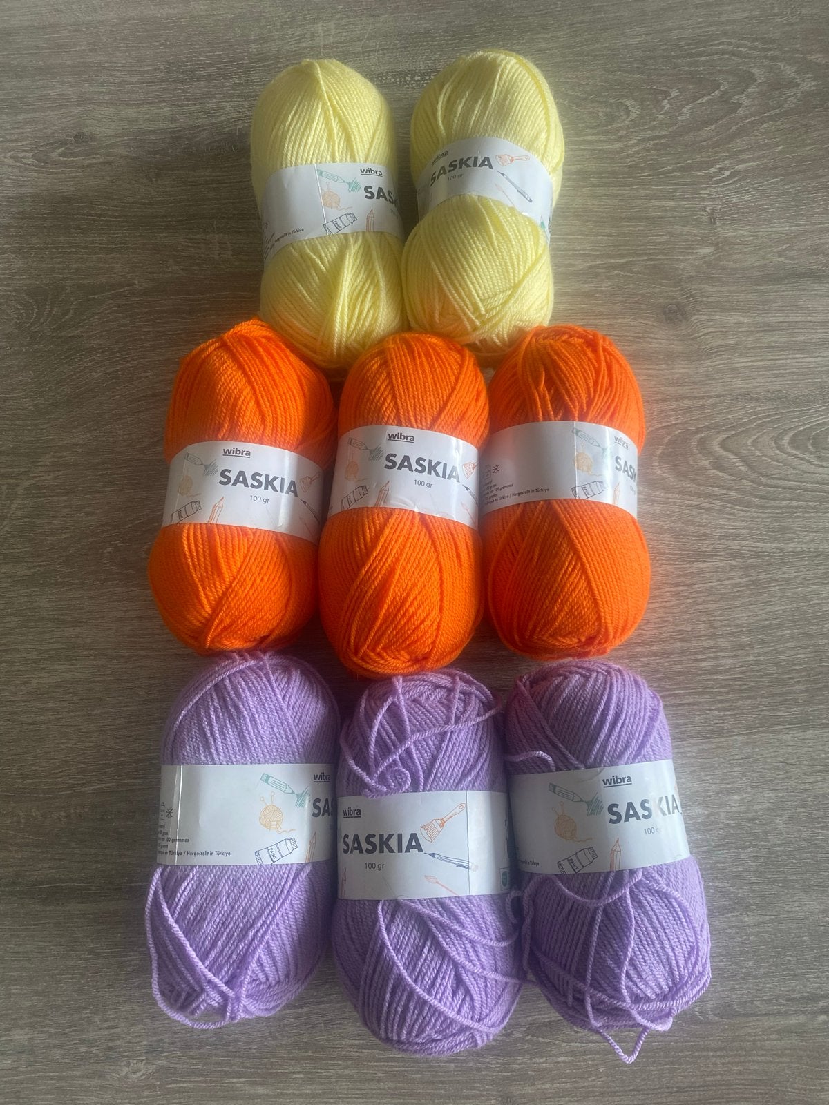 Wibra Saskia Wol - Geel, Oranje, Paars (8 bollen), Ophalen of Verzenden, Nieuw, Breien of Haken, Wol of Garen
