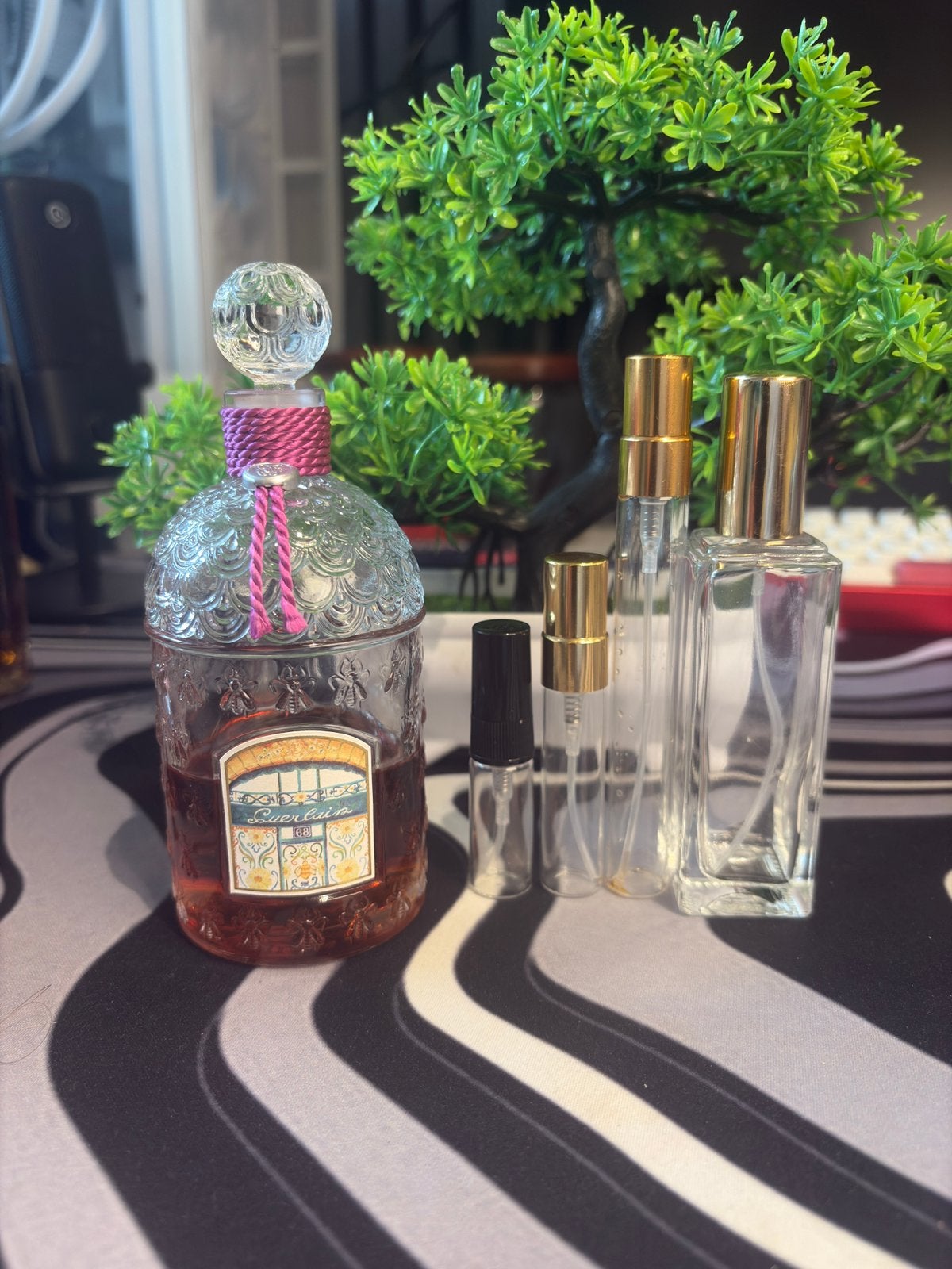 Guerlain - Vanille Planifolia Sample/Decant/Tester, Sieraden, Tassen en Uiterlijk, Uiterlijk | Parfum, Ophalen, Nieuw