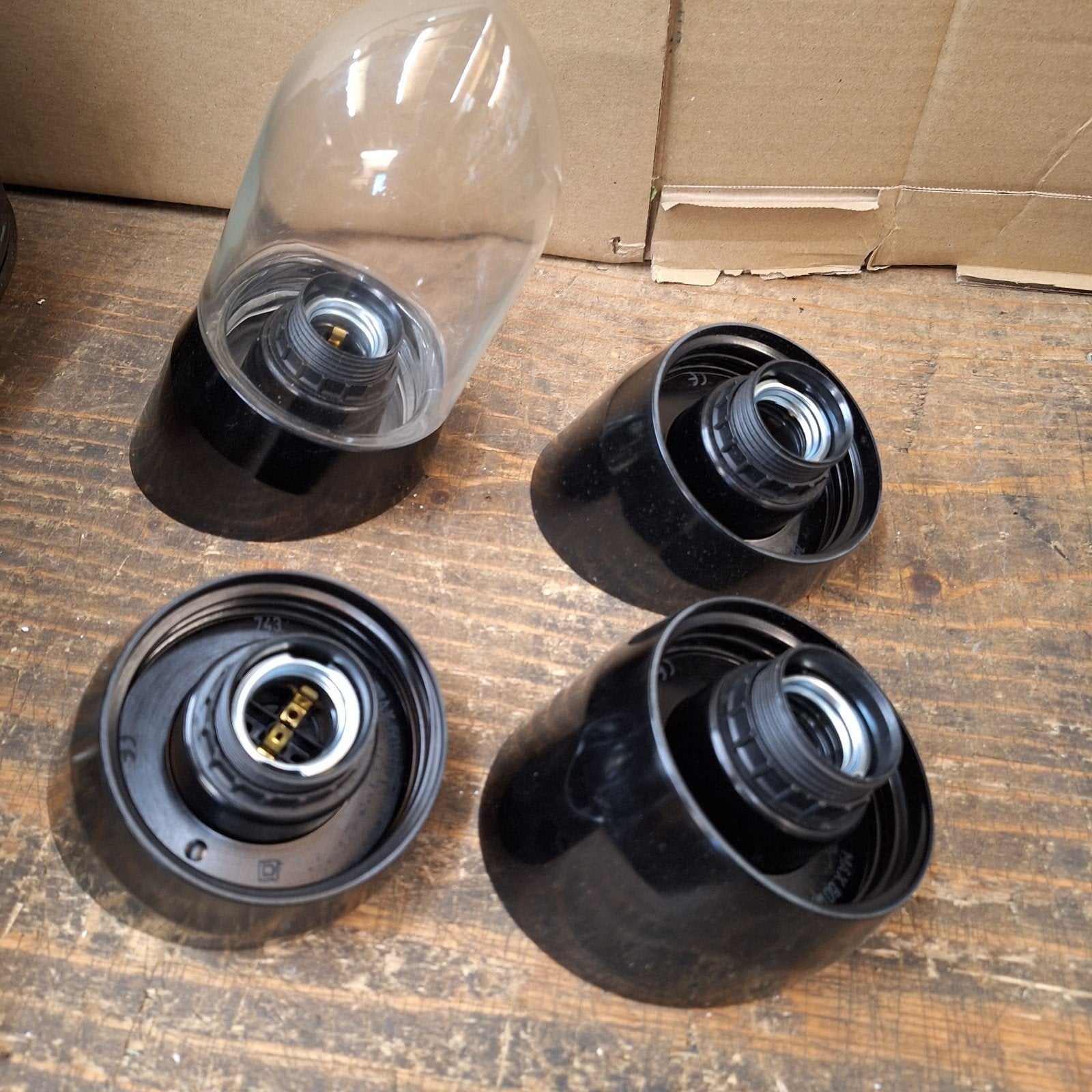 Vintage Zwarte E27 armatuur Nieuw., Ophalen of Verzenden, Nieuw, Rond, Minder dan 25 cm