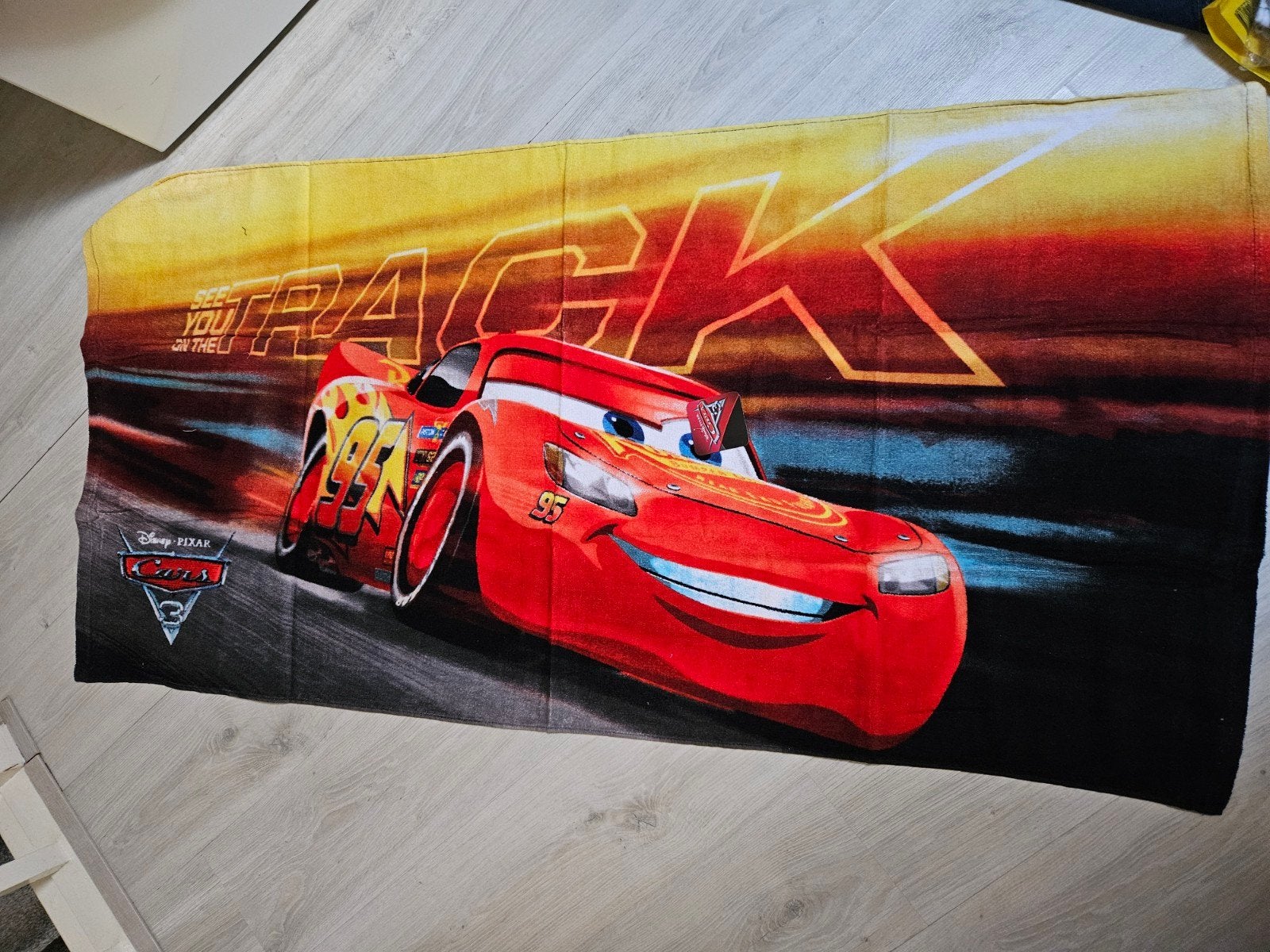 Cars strandlaken rood Nieuw, Disney Cars, Jongen of Meisje, Nieuw, Ophalen of Verzenden