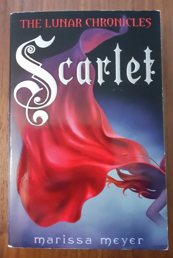 Lunar Chronicles.Scarlet.Marissa Meyer.(Engels), Ophalen of Verzenden, Gelezen, Marissa meyer