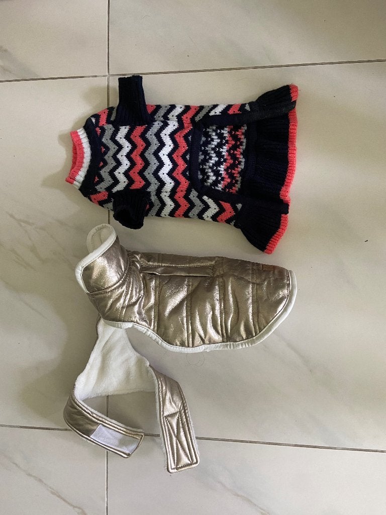 Twee kleertjes voor een kleine hond, Dieren en Toebehoren, Ophalen of Verzenden, Nieuw