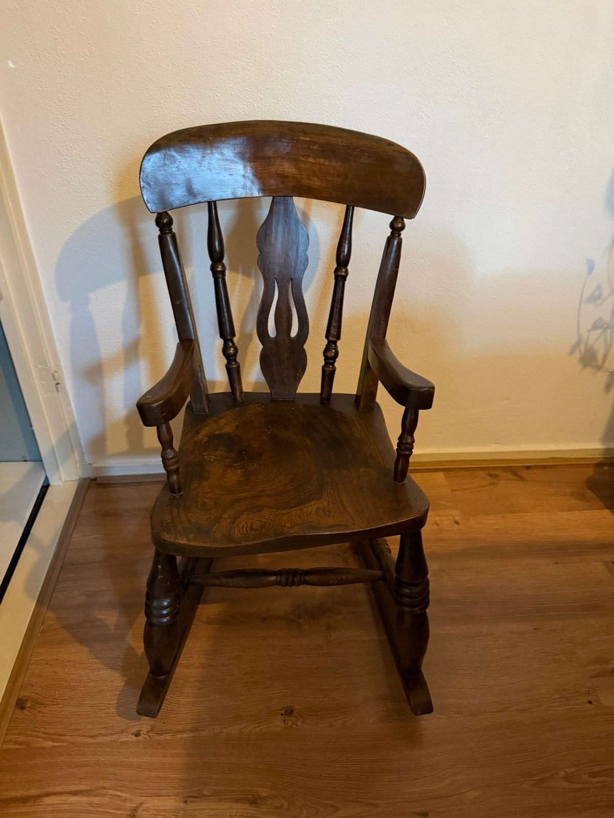 Windsor houten schommelstoel voor kinderen, Antiek en Kunst, Antiek | Meubels | Stoelen en Banken, Ophalen
