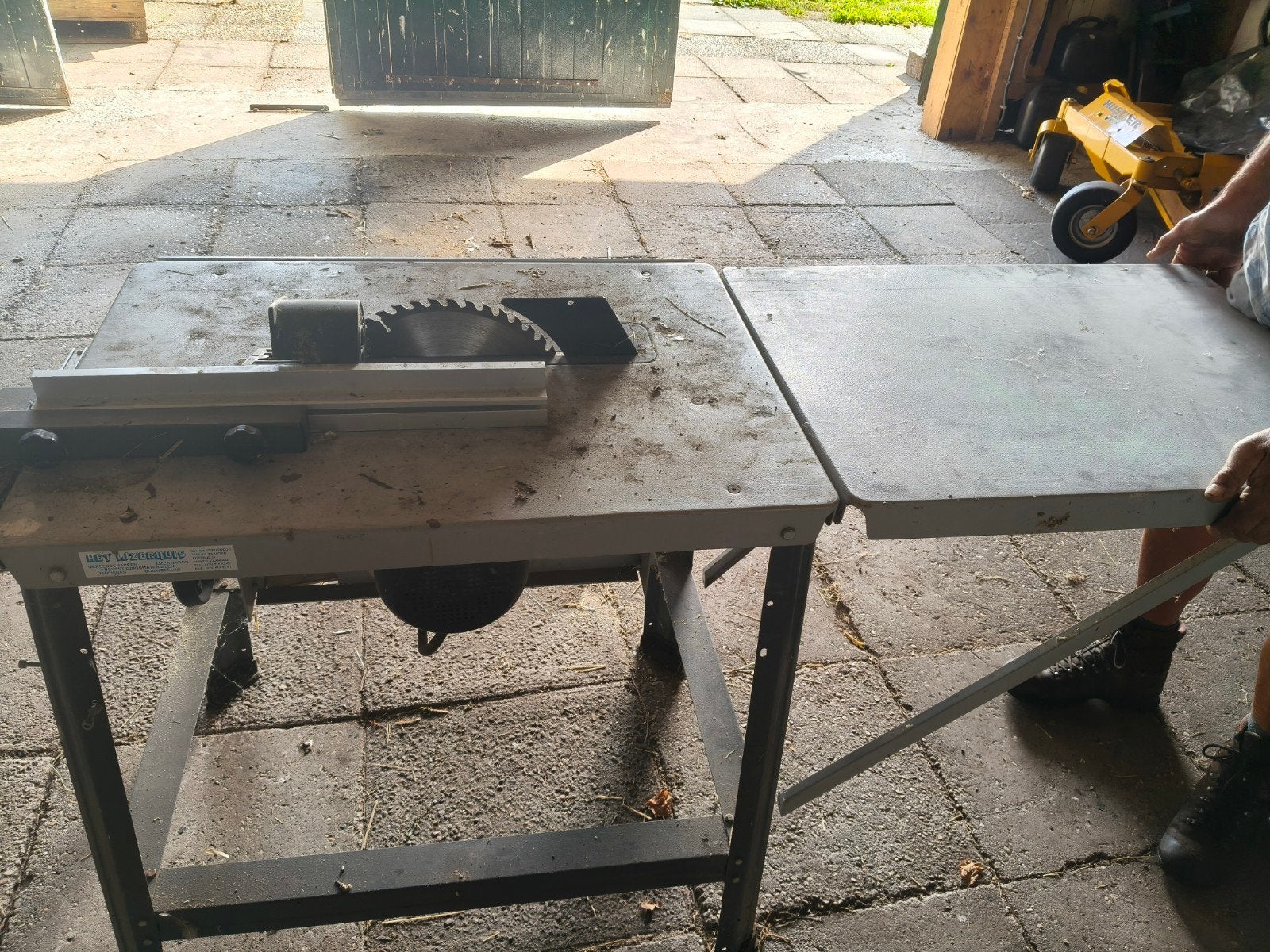 Degelijke Contimac zaagtafel met een nieuw zaagblad, Doe-het-zelf en Verbouw, Ophalen, Gebruikt, Cirkelzaag, 70 mm of meer