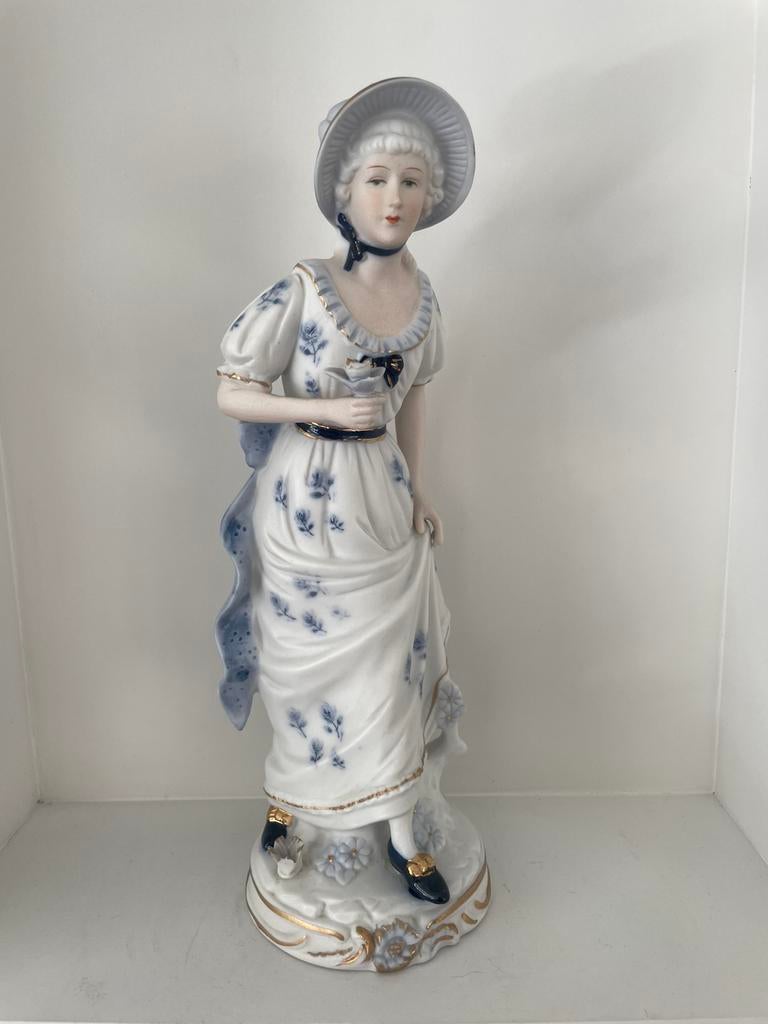 Vaga international Italy beeld beeldje vrouw blauw/wit, Verzamelen, Beelden en Beeldjes, Ophalen of Verzenden, Zo goed als nieuw