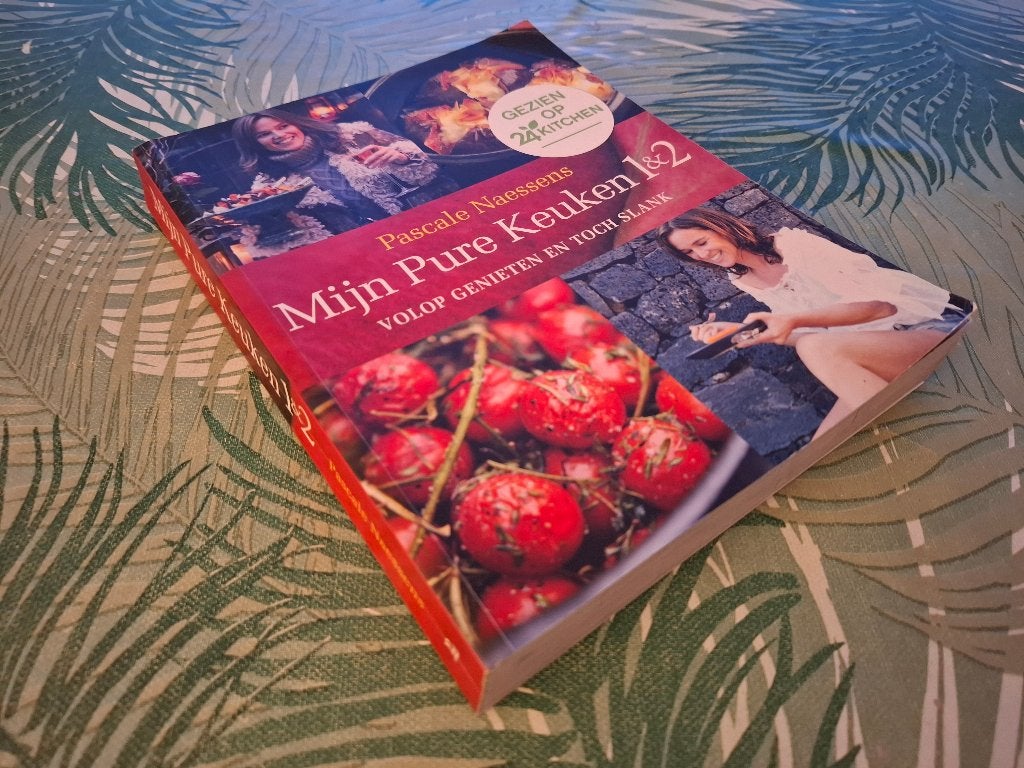 MIJN PURE KEUKEN  1 & 2  - Pascale Naessens, Boeken, Gelezen, Ophalen of Verzenden, Gezond koken, Overige gebieden