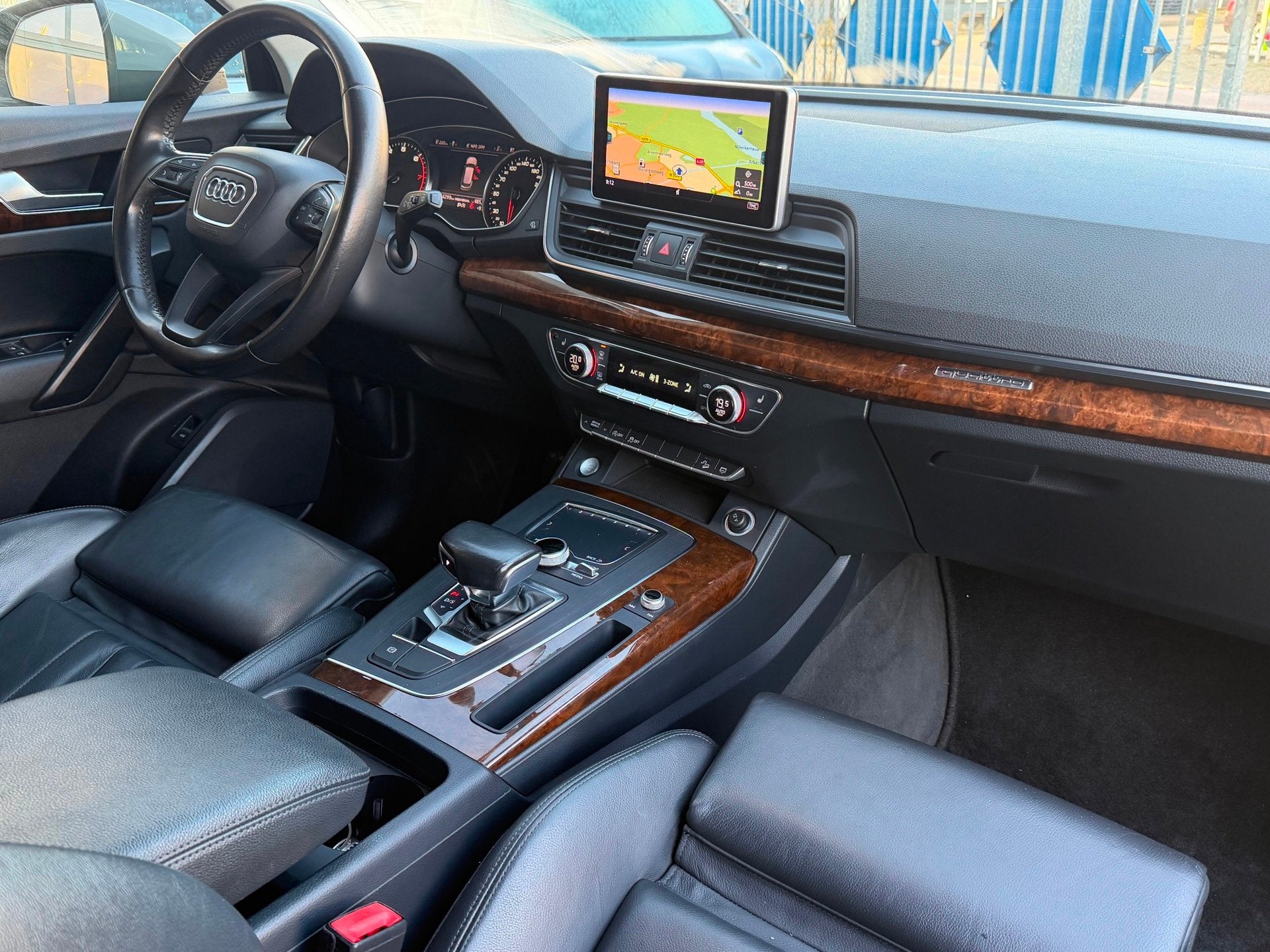 Audi Q5 2.0 TFSI Quattro Launch ED 20inch Leder memory, Auto's, Automaat, Gebruikt, 4 cilinders, Bedrijf