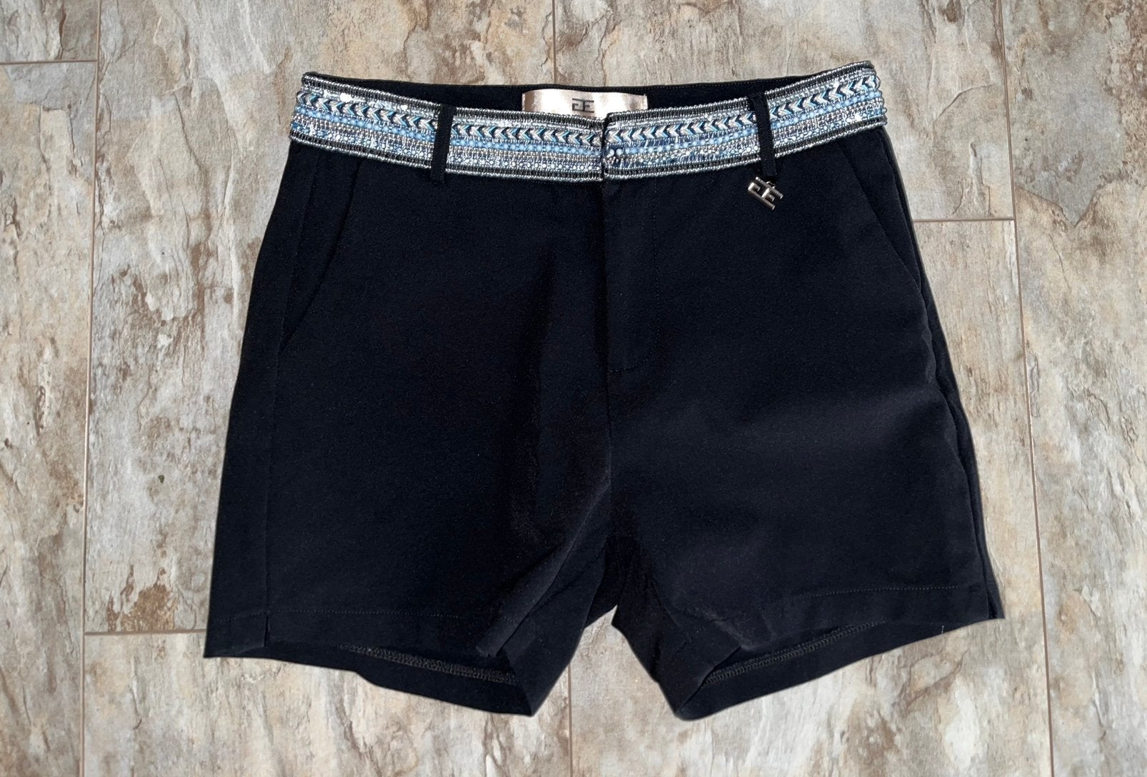 Dames korte broek, Ophalen of Verzenden, Zo goed als nieuw, Zwart, Kort
