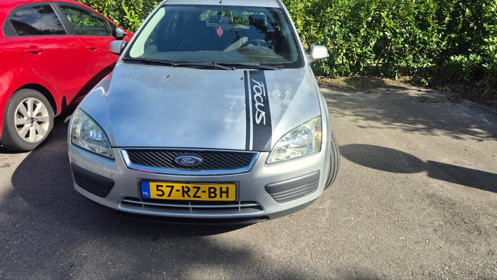 Ford Focus 1.6 74KW 5D 2005 Grijs, Auto's, 1596 cc, 15 km/l, 4 cilinders, 49 €/maand
