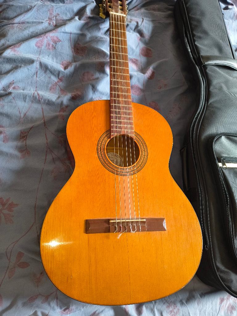 Spaanse gitaar jaren zeventig manuel Velasco, Muziek en Instrumenten, Snaarinstrumenten | Gitaren | Akoestisch, Ophalen of Verzenden