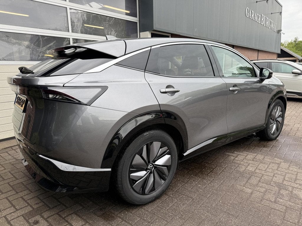 Nissan Ariya 66 kWh SOH 97% PANO/STUUR+STOEL VERW. *ALL-IN P, 12 maanden, Gebruikt, SUV of Terreinwagen, Zilver of Grijs