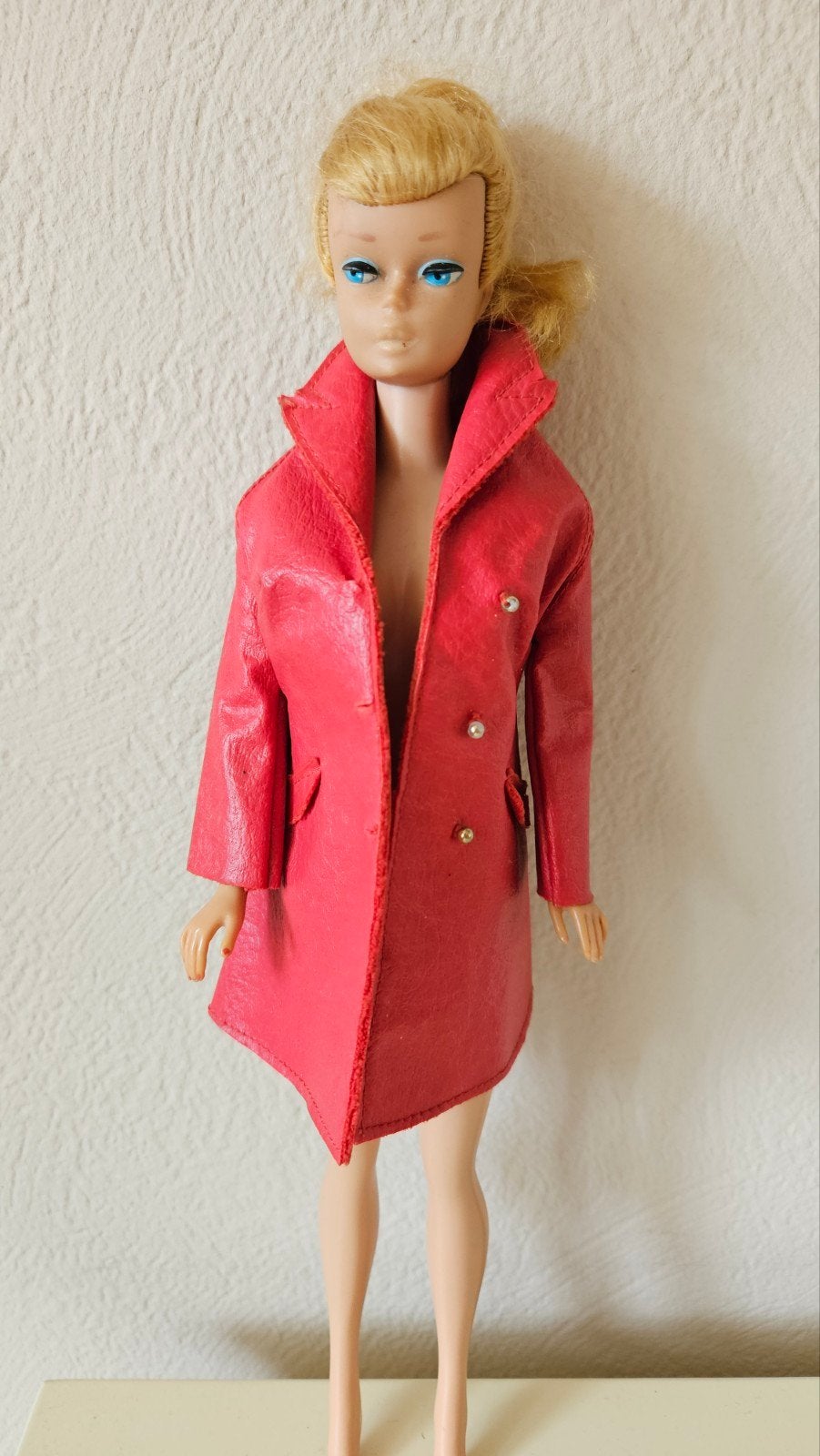Vintage Barbie Julia jas #1751 Leather Weather 1969/70, Ophalen of Verzenden, Kleertjes
