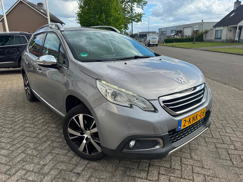 Peugeot 2008 1.6 VTi Féline Panodak, Navigatie, Half leer, Auto's, Peugeot, Voorwielaandrijving, Euro 5, Gebruikt, 4 cilinders