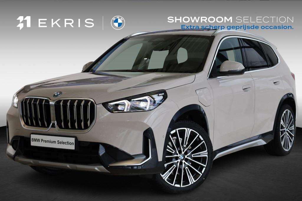 BMW X1 xDrive25e xLine | Panoramadak | Head-Up Display | Har, Auto's, BMW, 105 min, Bedrijf, Vierwielaandrijving, Hybride Elektrisch/Benzine