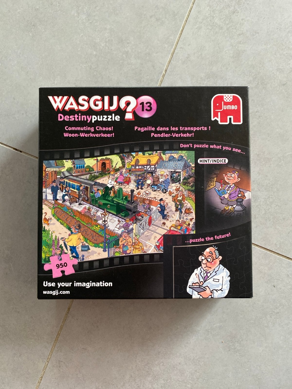 Wasgij Destiny 13: Commuting Chaos! Legpuzzel 950 stukjes, Hobby en Vrije tijd, Ophalen of Verzenden, 500 t/m 1500 stukjes, Zo goed als nieuw