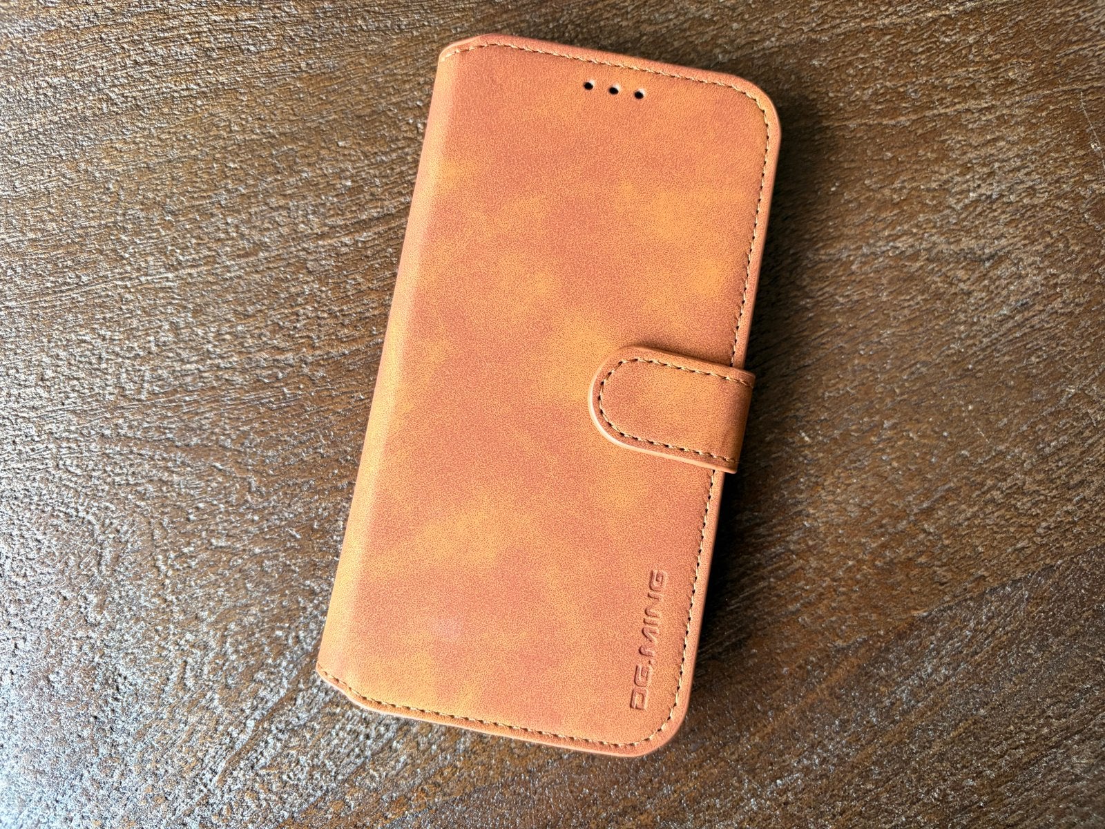 DG.MING Hoesje voor iPhone 11 - Bruin Kunstleer Flipcase, Pasjeshouder, IPhone 11, Verzenden, Overige merken