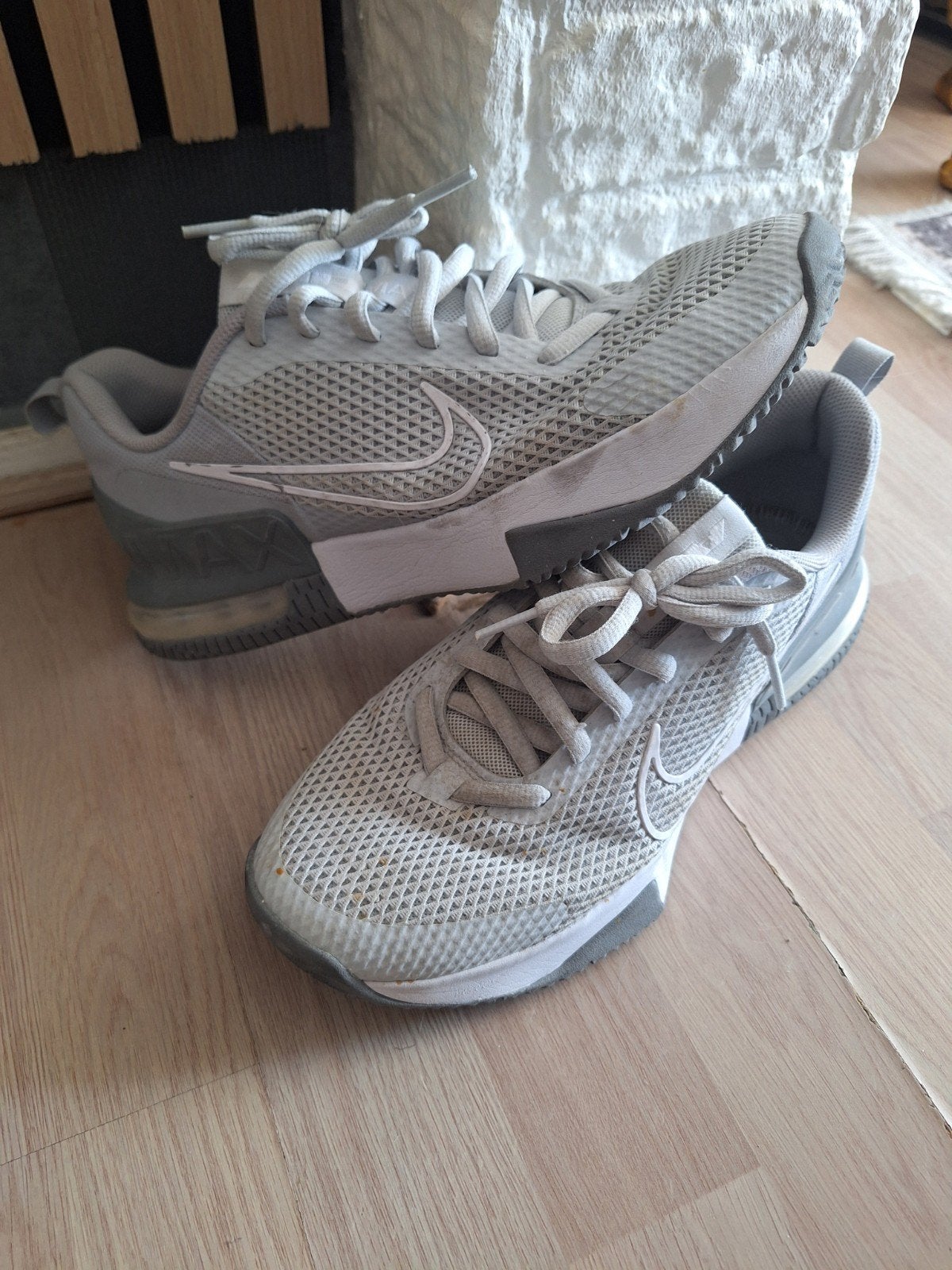 Nike sneakers maat 43, Ophalen of Verzenden, Gedragen
