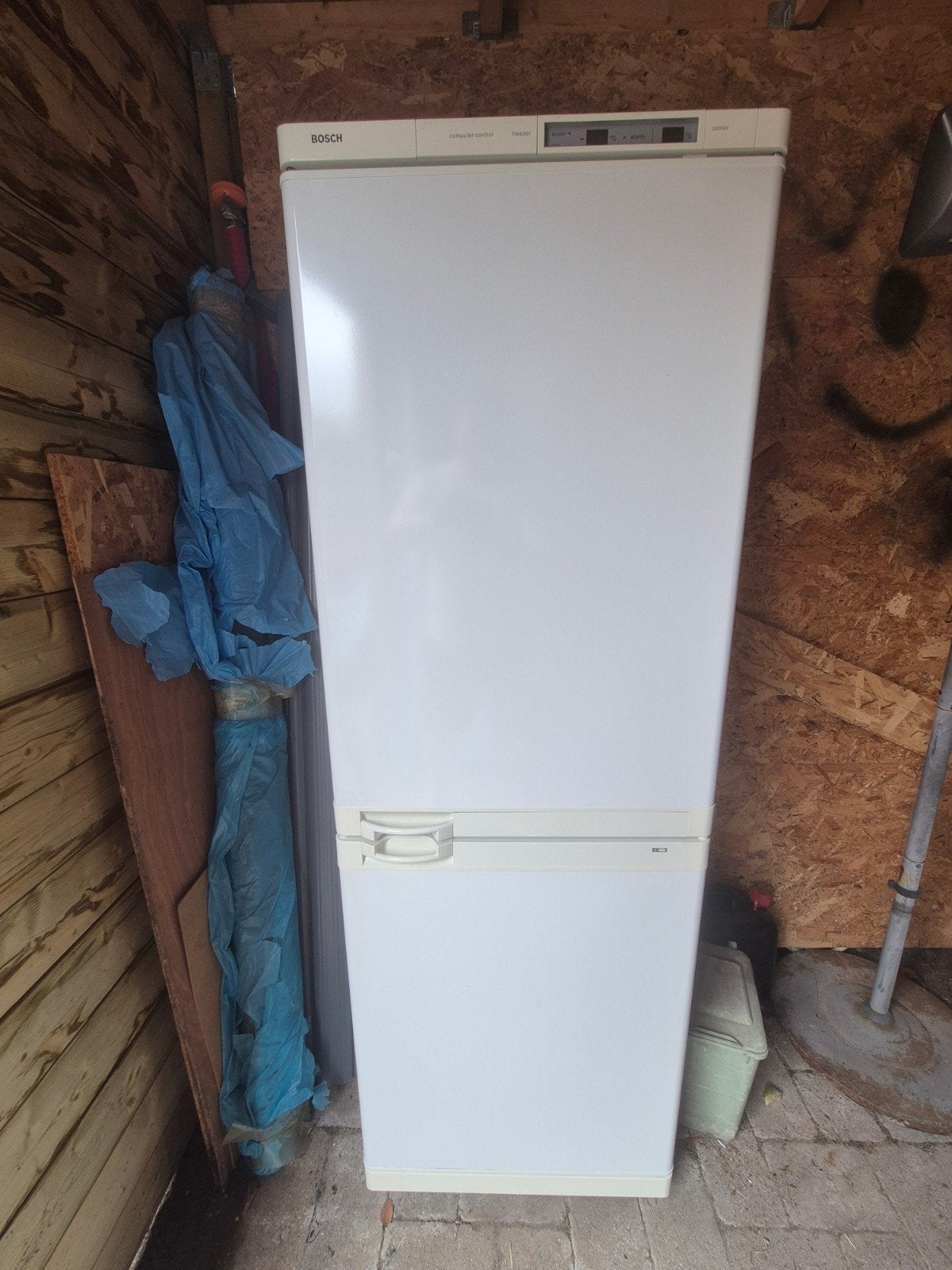 Bosch KGE-3001 koel-/vriestkast, Witgoed en Apparatuur, Koelkasten en IJskasten, Ophalen, Niet werkend, 45 tot 60 cm, Met aparte vriezer