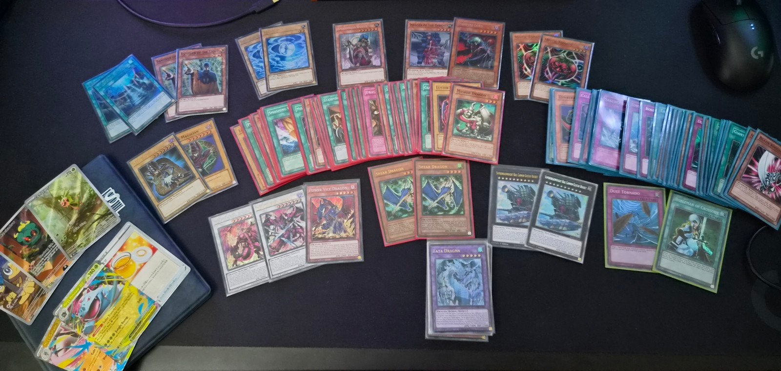 Yu-Gi-Oh! en Pokémon kaarten mini collectie, Ophalen of Verzenden, Gebruikt, Meerdere kaarten, Foil