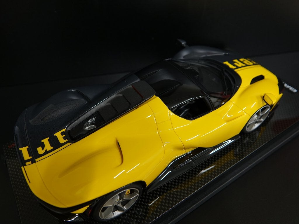 MR Models 1:18 Ferrari Daytona SP3 Giallo Modena / Carbon, Overige merken, Auto, Onbekend, Ophalen of Verzenden