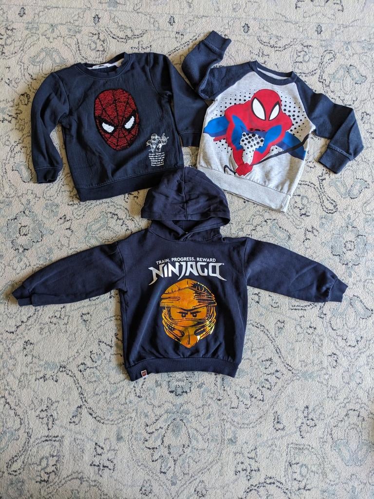 Jongens truien: Spiderman & Ninjago - Maat 110/116, Ophalen, Trui of Vest, Zo goed als nieuw, Jongen