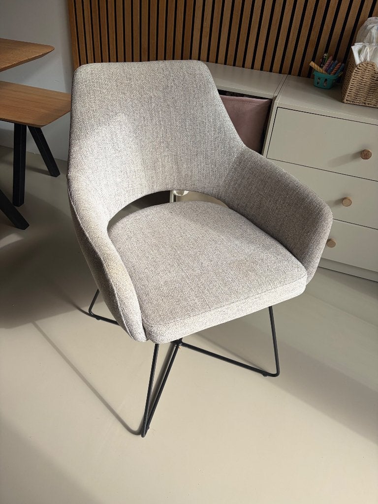 Twee eetkamerstoelen (prijs voor allebei), Huis en Inrichting, Ophalen, Twee, Overige kleuren, Zo goed als nieuw