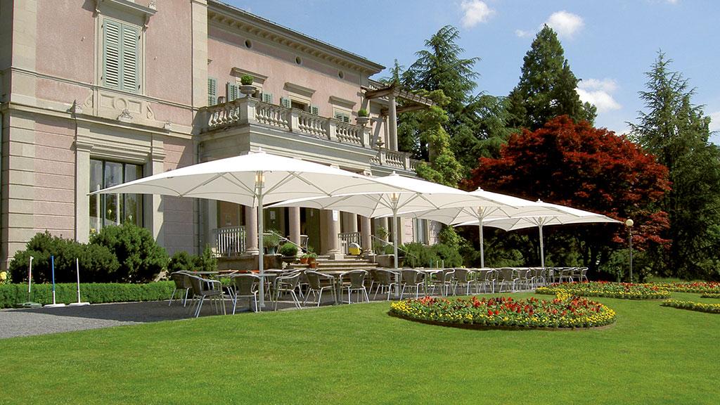 Grote professionele parasol voor horeca of tuin, Tuin en Terras, Parasols, Gebruikt, Zweefparasol, Meer dan 4 meter, Verstelbaar