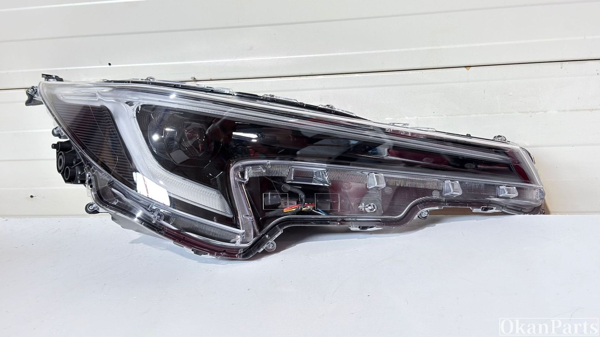 Suzuki Swace LED rechter koplamp rechts 81110-02X10, Info@suzuki.co.jp, Takatsuka-cho, Chuo-ku 300
432-8611  Hamamatsu, Suzuki Motor Corporation
