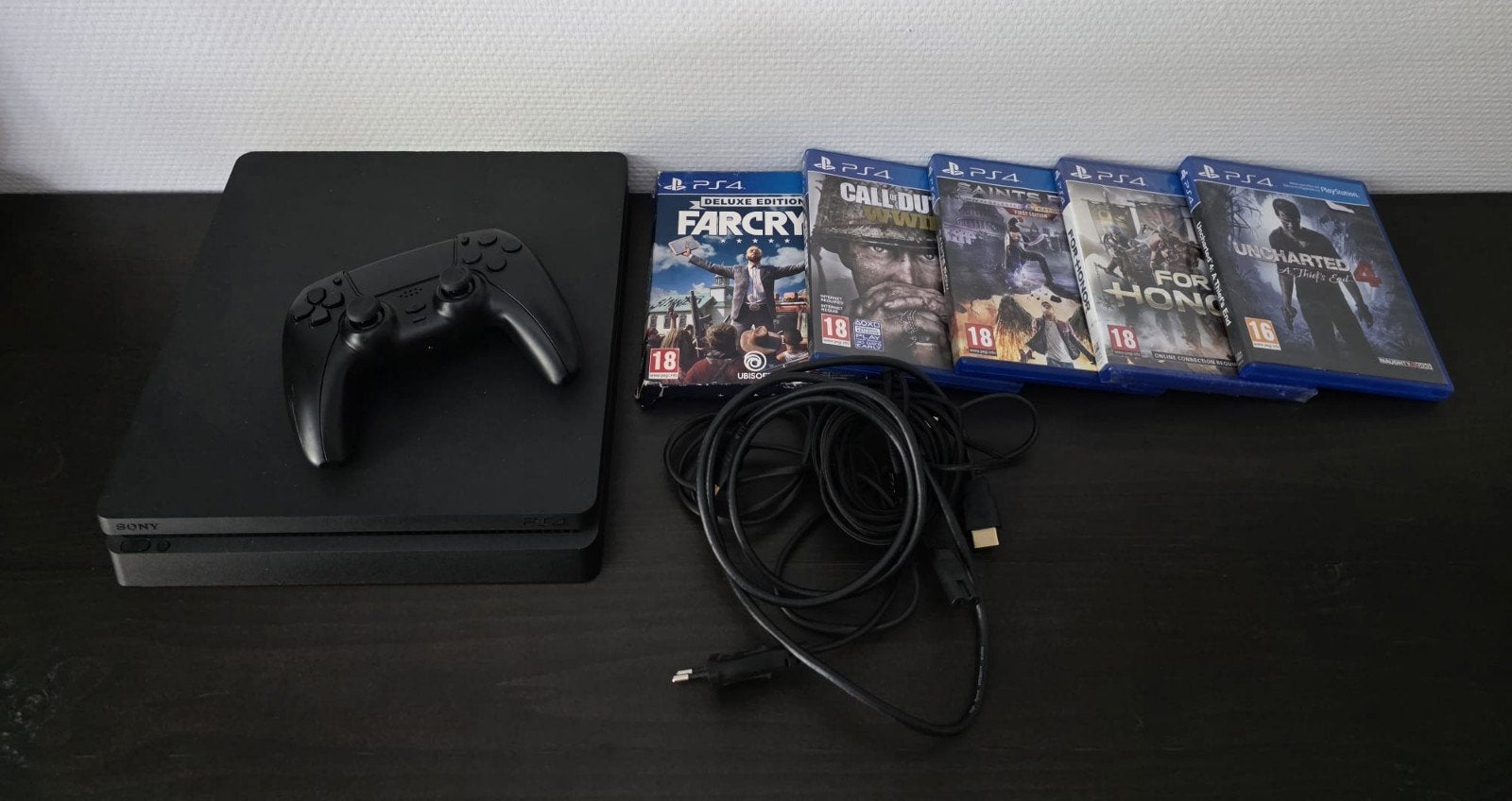 Playstation 4 Slim met controller en 5 spellen, Spelcomputers en Games, Spelcomputers | Sony PlayStation 4, Ophalen of Verzenden