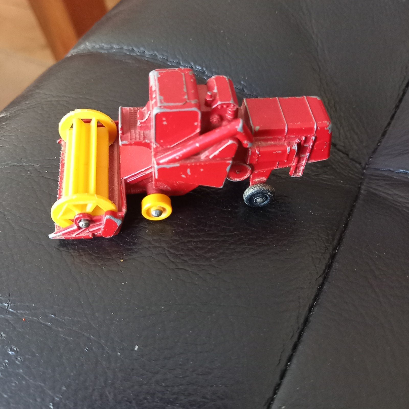 Matchbox Series No.65 Lesney Regular Wheels-maaidorser Eng, Ophalen of Verzenden, Gebruikt, Auto