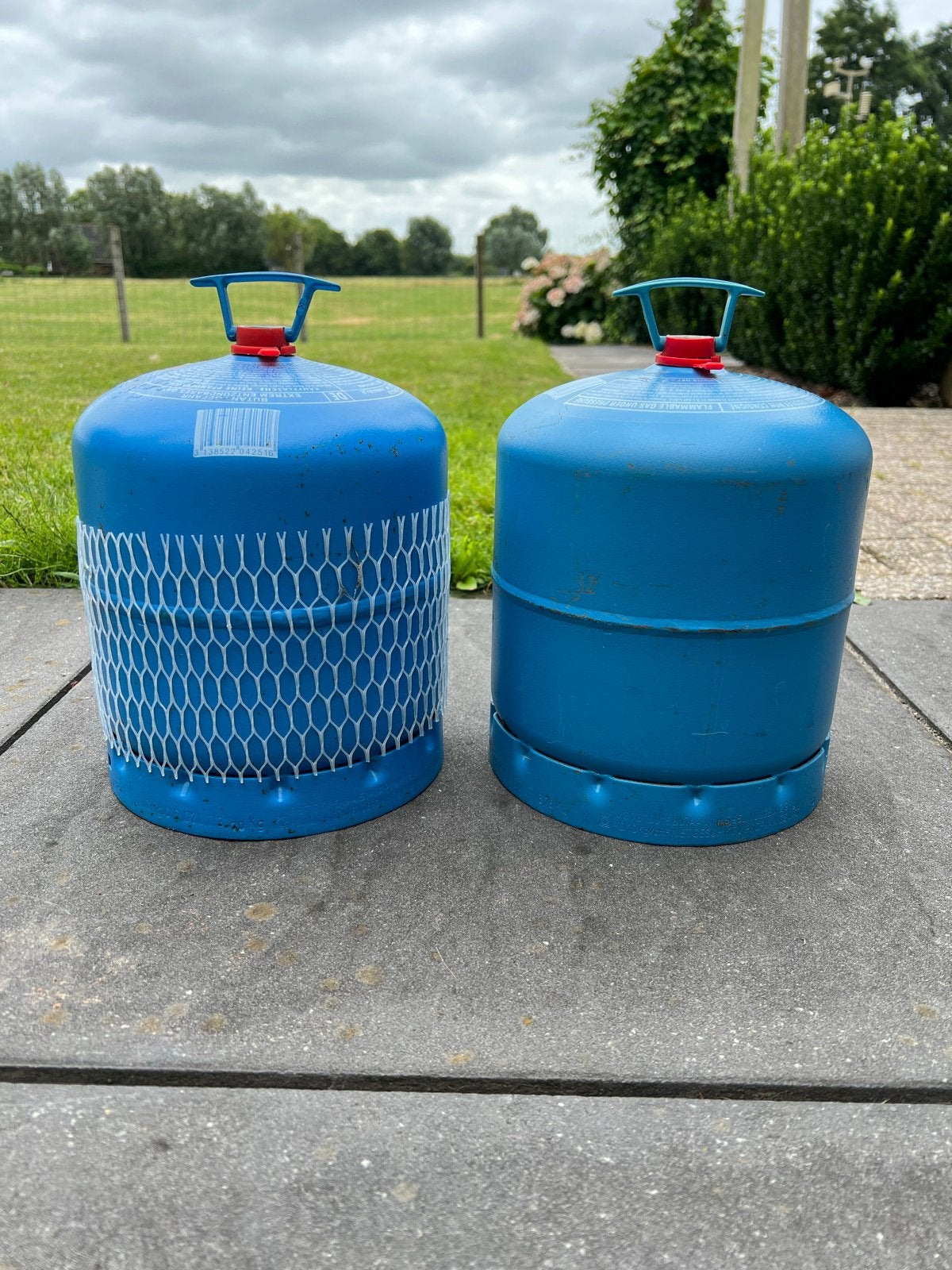 2 volle Campingaz 907 gasflessen, Ophalen, Nieuw